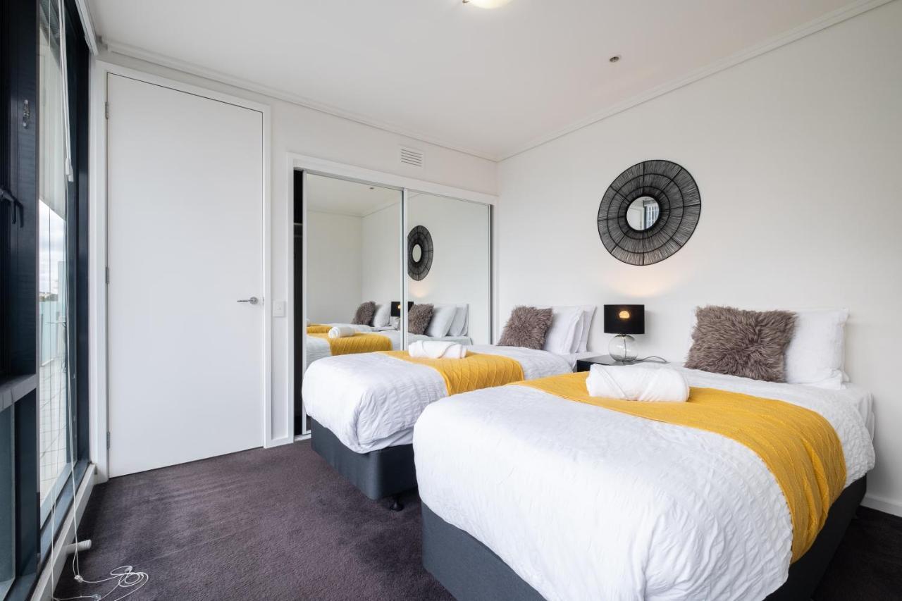 Mega Style Apartments Capri Мелбърн Екстериор снимка