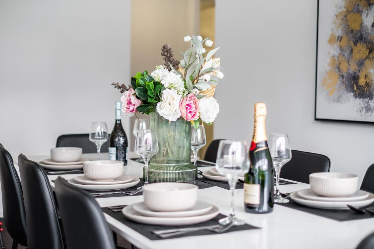 Mega Style Apartments Capri Мелбърн Екстериор снимка